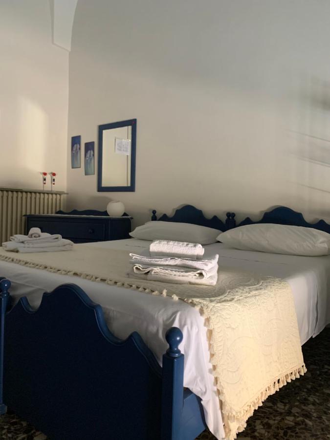 Le Tre Civette Bed & Breakfast Lecce Exterior photo