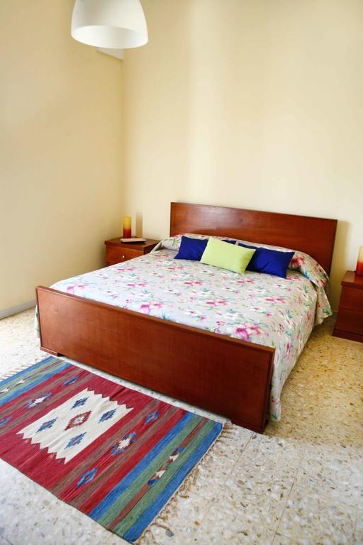 Le Tre Civette Bed & Breakfast Lecce Exterior photo